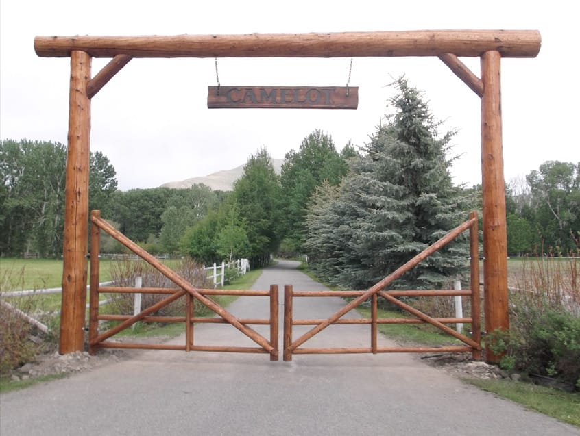 Sawtooth Log Archway 1